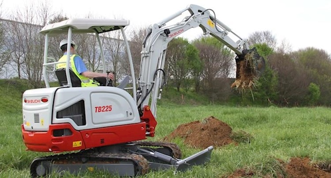  Takeuchi TB225