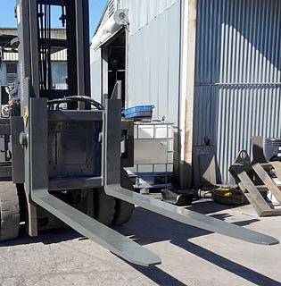 Kirby Smith - Pemberton Rotating Forks for Loaders and Forklifts