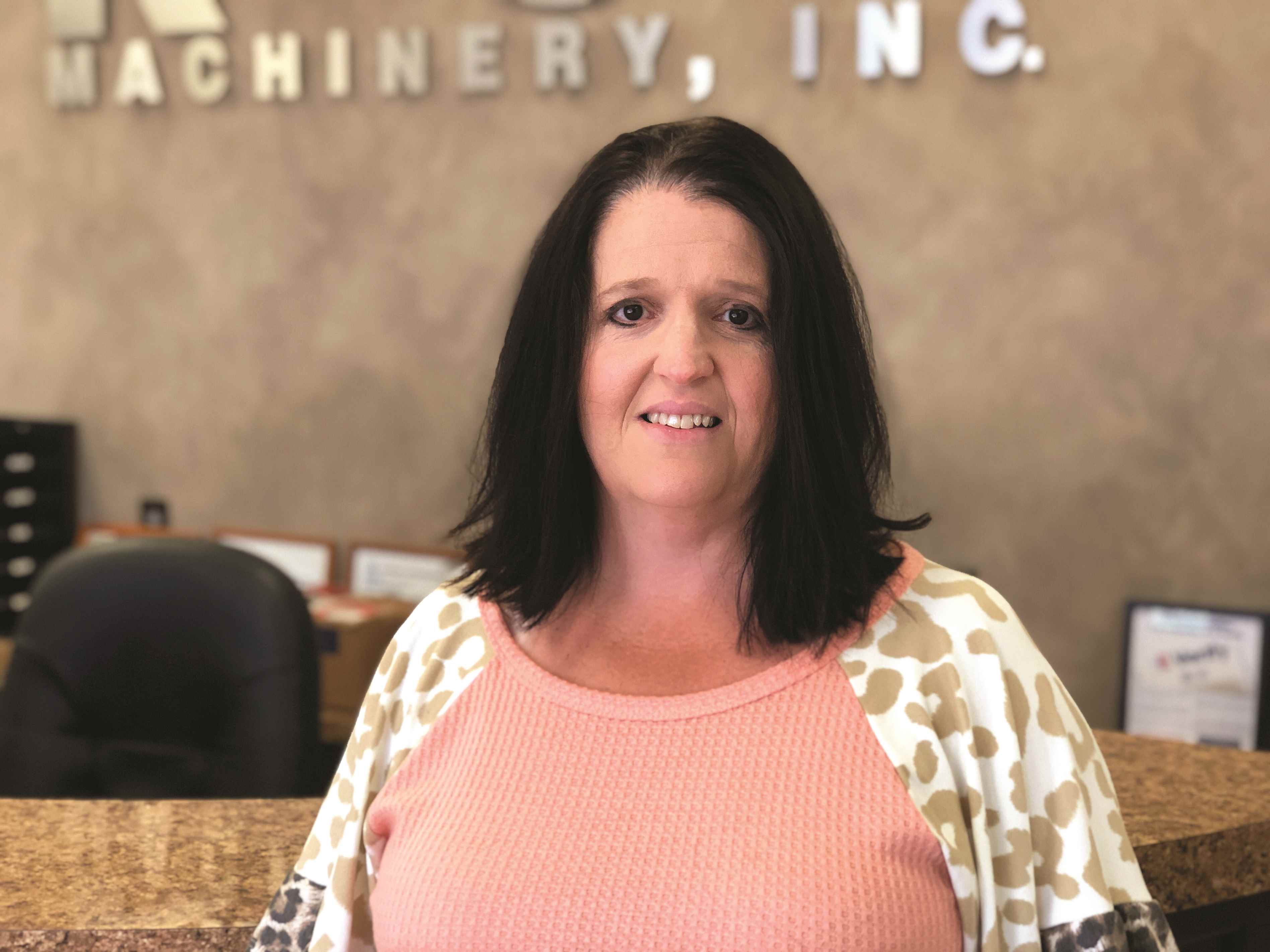 Danelle Cochran serves customers in Dallas