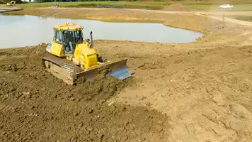 Operator Virgilio Maldonado pushes dirt with a Komatsu D61PXi intelligent machine control (IMC) dozer. “Komatsu’s intelligent dozers have really made our job easier,” said Maldonado