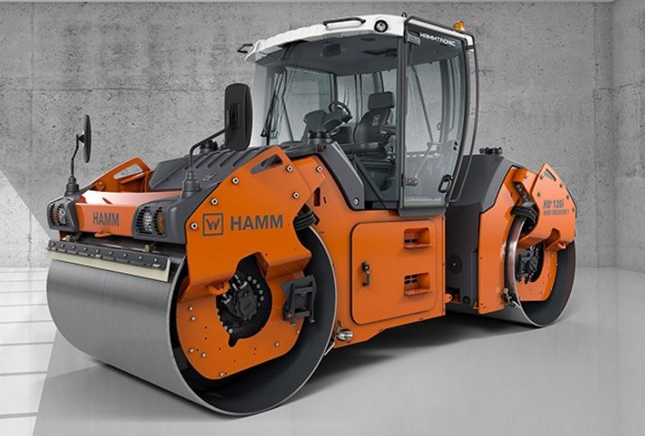 Articulated tandem roller with 2 vibratory drums, diesel engine